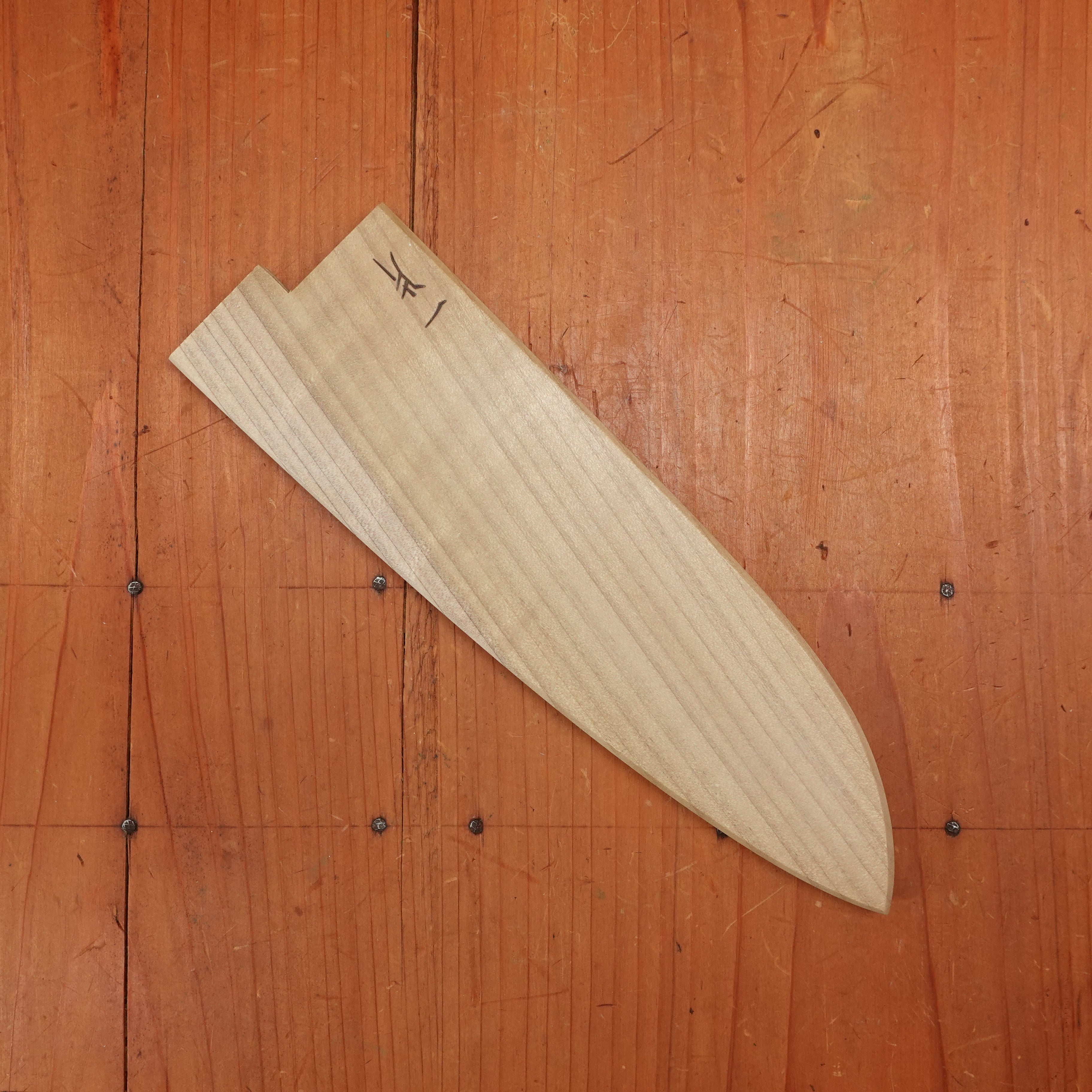 Hitohira WB 165mm Santoku Saya (Ho Wood) product photo